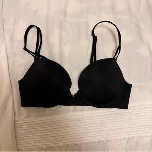 Victoria Secret Love Cloud Push-Up Plunge Bra